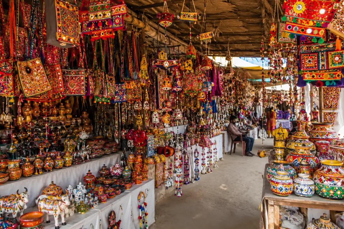 Kutch Handicrafts Guide 2026: Where to Buy Authentic Crafts