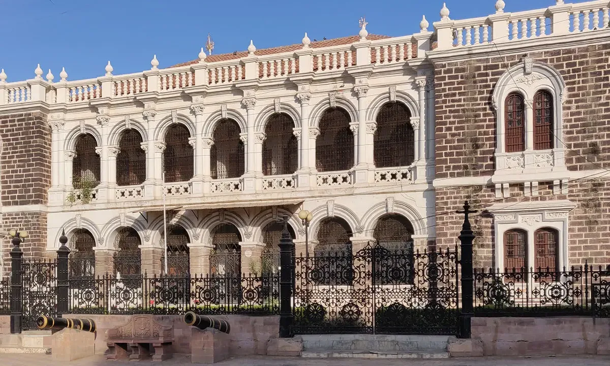 Kutch Museum Bhuj: Gujarat's Oldest Museum Guide